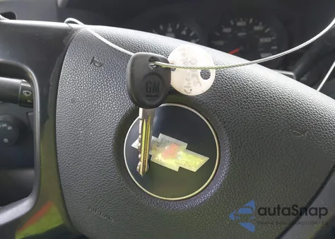 2008 Chevrolet Silverado 1500 Work Truck z USA, uszkodzony, nr VIN 2GCEK13C981142875